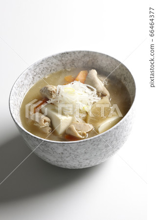 Stewed hot miso miso with white radish, carrot and tofu (white background) 66464377