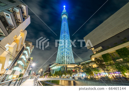 東京晴空塔藍色點亮以支持醫務人員 66465144