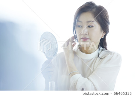 Business woman, beauty, decoration, preparation for going out, makeup, home Business woman, beauty, decoration, preparation for going out, makeup, home 66465335