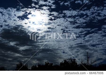 日本沖繩縣Hateruma島夜空於2018年3月1日 日本沖繩縣Hateruma島夜空於2018年3月1日 66467006