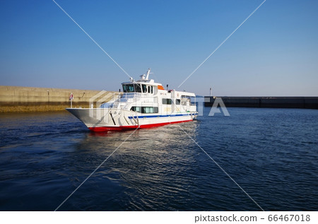 Inland Sea Ferry over Kasaoka Islands Inland Sea Ferry over Kasaoka Islands 66467018