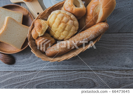 Bread tableware 66473645
