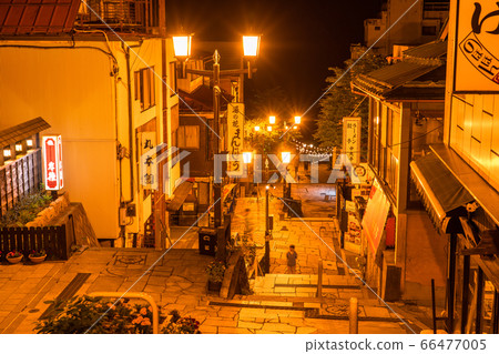 《Gunma Prefecture》Ikaho Onsen/Stairs at night 66477005