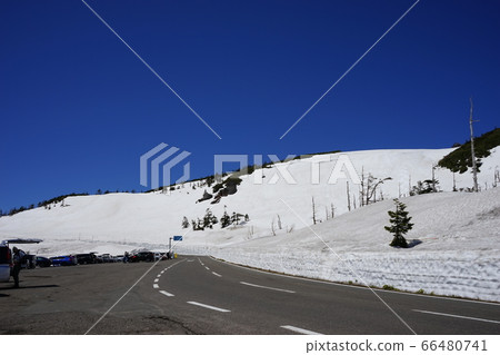 Hachimantai in spring is another world 66480741