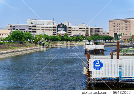The Minatomirai Canal where construction of the ropeway began The Minatomirai Canal where construction of the ropeway began 66482003