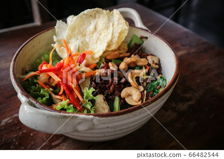 Organic Red Rice Nasi Goreng Organic Red Rice Nasi Goreng 66482544