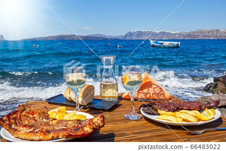 Lunch for two on the beach Lunch for two on the beach 66483022