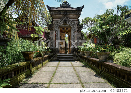 balinese door facade of Hindu temple 66483571