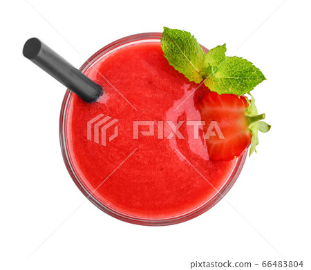 Glass of strawberry smoothie Glass of strawberry smoothie 66483804