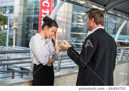 Boss blame sales about target miss Boss blame sales about target miss 66484792