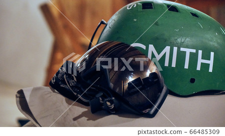 Helmet goggles Helmet goggles 66485309