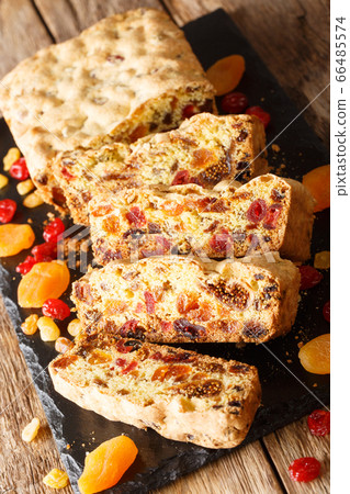 Delicious fruit bread with dried apricots, 66485574