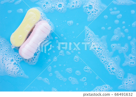 Brush for cleaning clothes with foam of powder 66491632