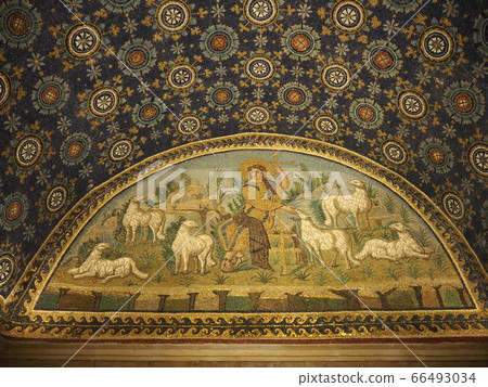Ravenna, Italy Mosaic People and Animals 66493034