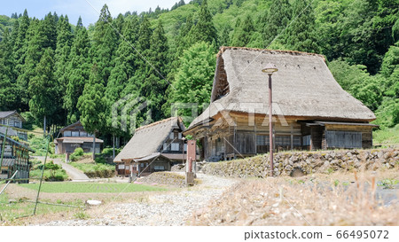 Aikura Gassho-zukuri village in early summer Aikura Gassho-zukuri village in early summer 66495072