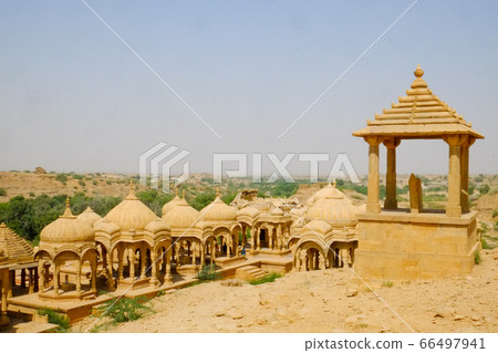 Bada Bag(Bada)在印度西部齋沙默爾進行了一次駱駝野生動物園之旅 Bada Bag(Bada)在印度西部齋沙默爾進行了一次駱駝野生動物園之旅 66497941