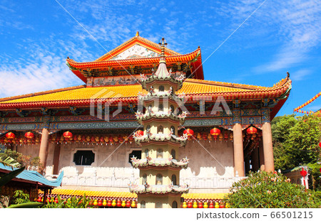 Buddhist temple Kek Lok Si, Georgetown, Penang 66501215