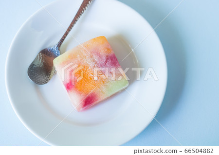 Fruit ice cream with a remake of the fruit bar Fruit ice cream with a remake of the fruit bar 66504882