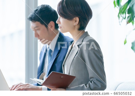negotiations, Business Talk, around 40 66505032