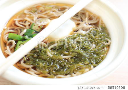 Delicious Mekabu Sticky Soba Delicious Mekabu Sticky Soba 66510606