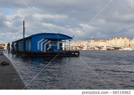 Working platform on the riverbank in Smichov, 66510962
