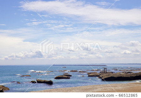 初夏的Oasan海岸 初夏的Oasan海岸 66512865