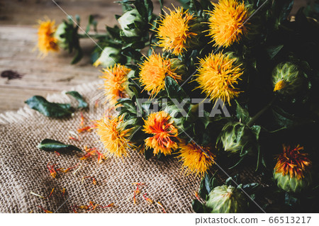 Safflower natural flower material image 66513217