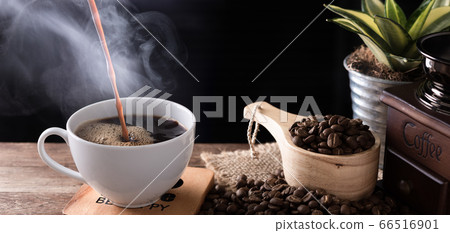 Steam coffee cup with grinder,roasted beans 66516901