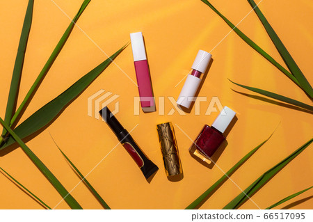 Decorative makeup cosmetic products for summertime, advice from blogger which brand to use. Decorative makeup cosmetic products for summertime, advice from blogger which brand to use. 66517095
