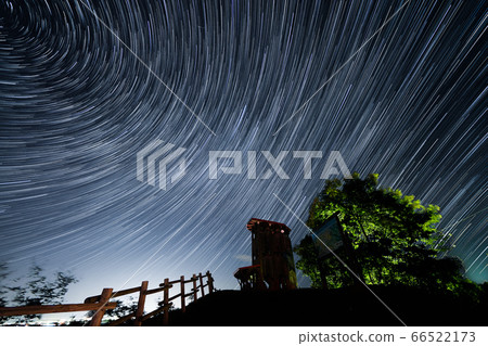 Star trail 66522173