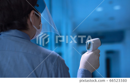 Staff to measure temperature Staff to measure temperature 66523380