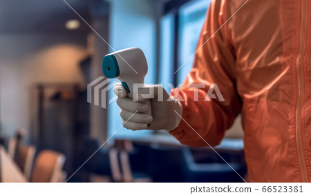 Staff to measure temperature Staff to measure temperature 66523381