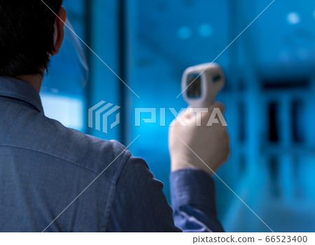 人員測量溫度 人員測量溫度 66523400
