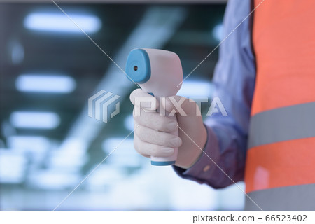Staff to measure temperature Staff to measure temperature 66523402