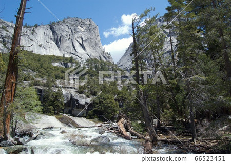 美國優勝美地國家公園瀑布 美國優勝美地國家公園瀑布 66523451