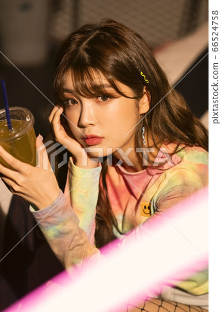 Lifestyle, Women, Party, K-POP, K-BEAUTY 66524758