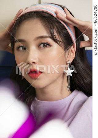 Lifestyle,woman,cheerleader 66524780