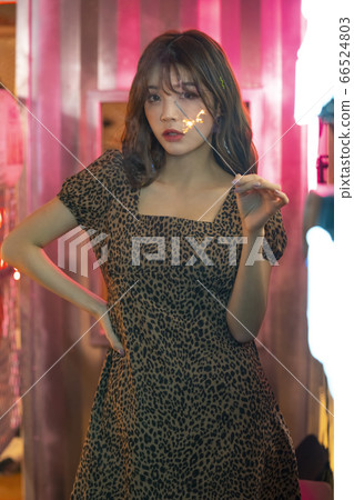Lifestyle, Women, Party, K-POP, K-BEAUTY Lifestyle, Women, Party, K-POP, K-BEAUTY 66524803