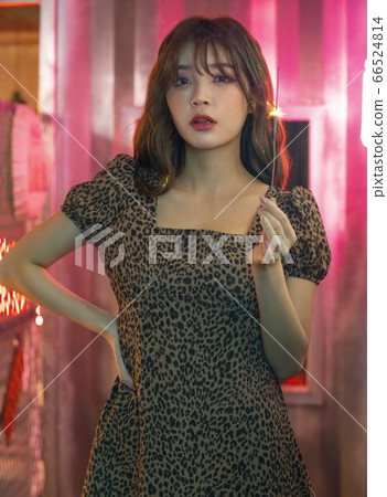 Lifestyle, Women, Party, K-POP, K-BEAUTY Lifestyle, Women, Party, K-POP, K-BEAUTY 66524814