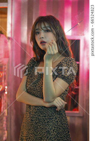 Lifestyle, Women, Party, K-POP, K-BEAUTY Lifestyle, Women, Party, K-POP, K-BEAUTY 66524823