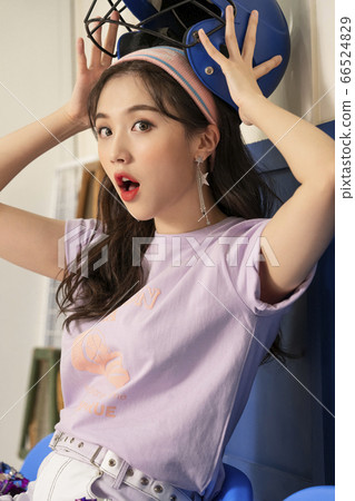 Lifestyle,woman,cheerleader 66524829