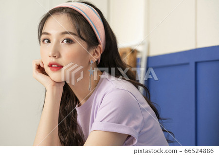 Lifestyle,woman,cheerleader 66524886