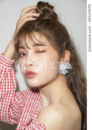 Beauty,woman,trend Beauty,woman,trend 66524976