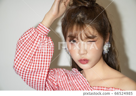 Beauty,woman,trend 66524985