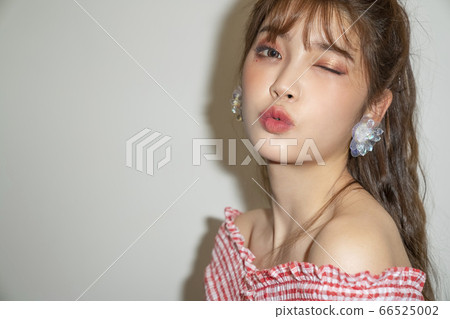 Beauty,woman,trend 66525002