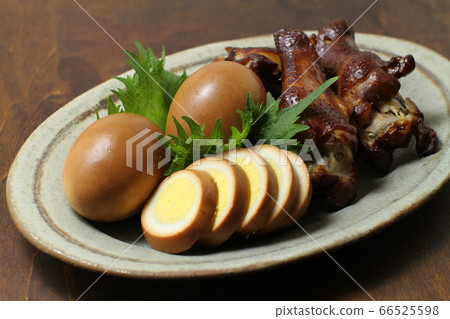 Smoked, homemade smoked egg and chicken plate, wood grain back 66525598
