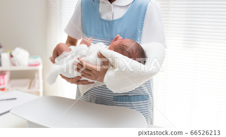 Newborn image 66526213