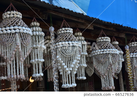 孟加拉國考克斯巴扎爾海灘紀念品商店貝殼製成的豪華裝飾品 66527636