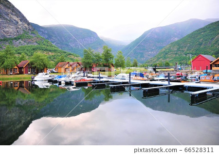 Lerdal lake scenery during a trip to Norway 66528311