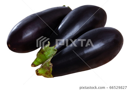 Fresh aubergines Fresh aubergines 66529827